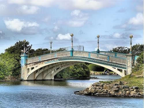 Whitworth Falls Hotel Southport Dış mekan fotoğraf